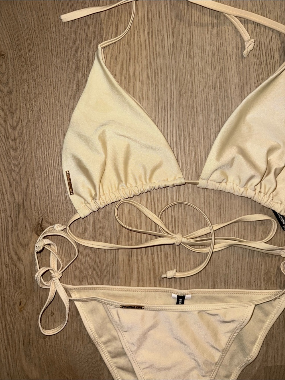 PrettyLittleThing Bikini Set - Picture 2 of 3